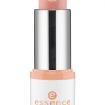 essence nauti girl – rossetto labbra lunga durata Disponibile nelle versioni: #02 crew first Prezzo: 2,89€*.