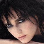 Eva Green focus su occhi con eyeliner e matita neri