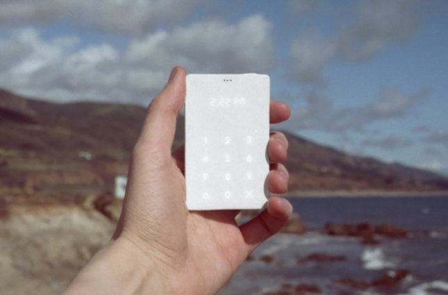 Light Phone: il telefono minimal che torna alle origini