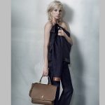 Michelle Williams per Louis Vuitton con la nuova bag Volta Taurillon