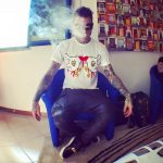 Fedez in sala di registrazione