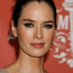 Lena Headey‏ e uno smokey eyes grigio