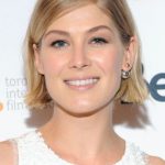 Babylights su capelli corti per Rosamund Pike
