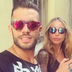 La coppia è già oggetto di critiche social, per il comportamento tenuto da Aurora