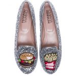Chiara Ferragni slippers hamburger e patatine fritte