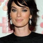 Smokey eyes strong sul nero con labbra nude
