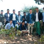 12 ragazzi cercheranno di far facillare i sentimenti delle ragazze fidanzate.