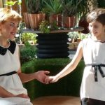 Outfit uguali per mamma e figlia