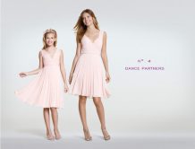 Outfit uguali per mamma e figlia
