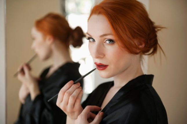 Come mi trucco con i capelli rossi? I migliori blush