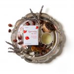 White Witch Regenerating Skin Balm - Balsamo viso rigenerante con rosa canina, propoli e olio di copaiba