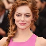 Emma Stone con un make up sui toni del rame e del marrone.