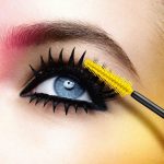 Con un tocco di mascara si trasforma uno sguardo stanco in uno sguardo intenso e sensuale.