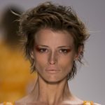 Styling «wild and messy» di Jean Louis David - si può ottenere grazie a prodotti a base di acqua di mare