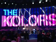 I the Kolors sono formati da Stash (vode e chitarra), Alex (batteria) e Daniele (sintetizzatore)