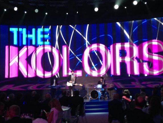 I the Kolors sono formati da Stash (vode e chitarra), Alex (batteria) e Daniele (sintetizzatore)