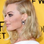 Cura dei capelli biondi come Margot Robbie