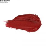 Matte Revolution Lipstick di Urban Decay - Bad Blood