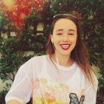 È appassionata di musica, è una delle più grandi fan di X Factor di sempre e ha tutte le carte in regola per raccontare l'avventura dei concorrenti tra le sale prove, il loft, gli studi di registrazione e il palco dell'Arena: è Aurora Ramazzotti , la nuova conduttrice di X Factor Daily