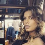 elisabettacanalis/Instagram - da copiare il suo look acqua e sapone