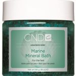 CND - Marine Salt Scrub scrub delicato che leviga delicatamente la pelle dei piedi e la purifica