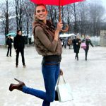Come abbinare gli ankle boots? Con Jeans skinny come Karlie Kloss