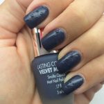 Esempio Nail Art con utilizzo di dotter e applicazione di smalti con diversi finish by Pupa
