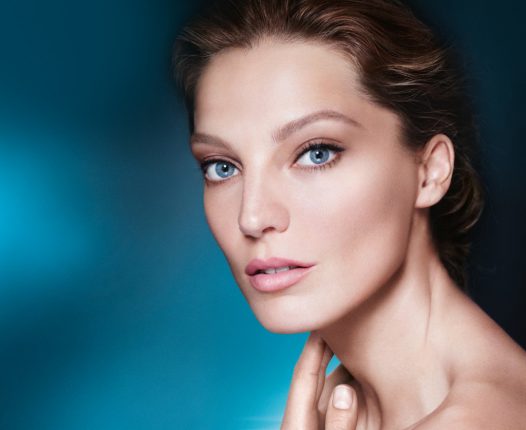 Base viso con fondotinta Lancome