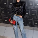 Jeans a vita alta e top femminile