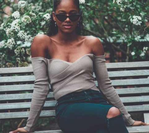 Jeans a vita alta a chi stanno bene e come si portano