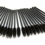 Spazzolini tondi per applicazione del mascara semipermanente