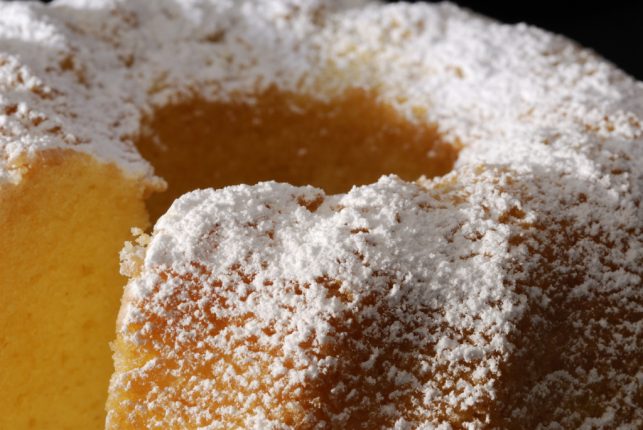 Ciambella miele e cannella: dolcezza autunnale.
