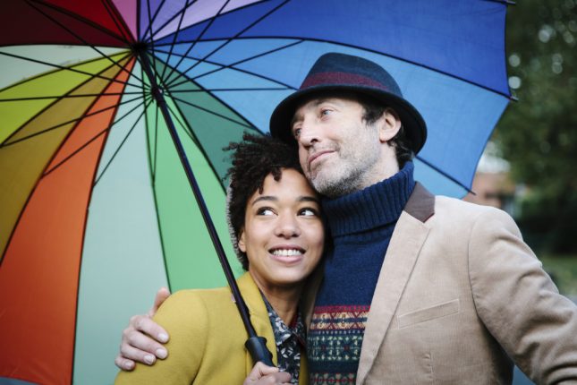 In amore la differenza di età è un problema soprattutto agli occhi degli altri.
