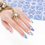 Esempio di nail art con decorazione di Estrosa