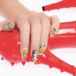 Esempio di nail art con decorazione acrilica di Estrosa