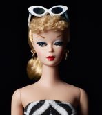 Barbie Millicent Roberts © Mattel Inc. Teen Age Fashion Model Barbie Doll nella riedizione del 2009 per la linea Collectors