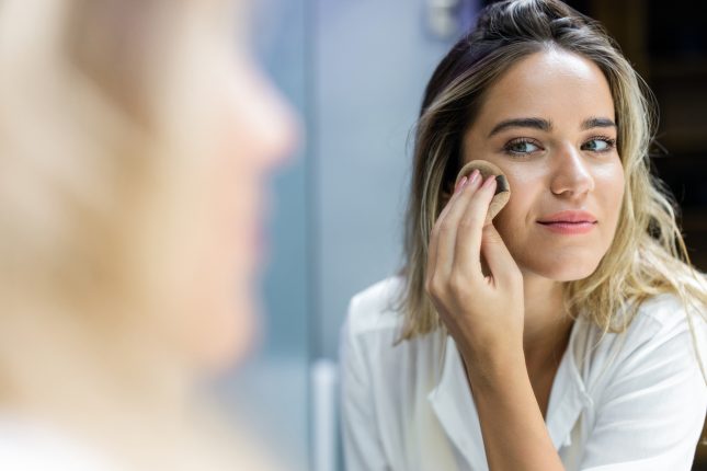 Come realizzare una perfetta base viso