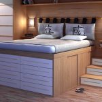 Il letto Impero con cassetti frontali, Cinius