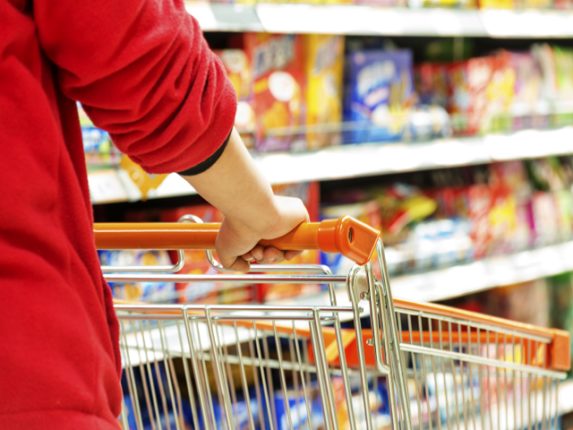 Abbasso gli sprechi: come risparmiare in cucina