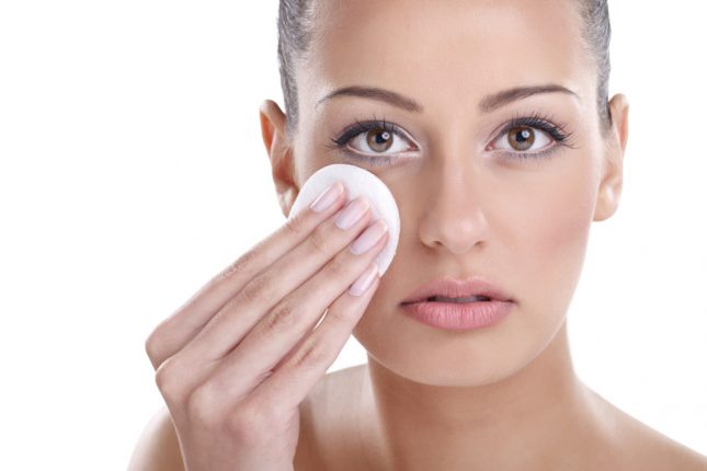 Struccanti fai da te per rimuovere il trucco in modo delicato