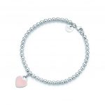 10 idee regalo per una neo mamma
