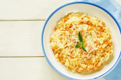 Risotto alla zucca e carote col Bimby: un piatto gustosissimo e veloce.