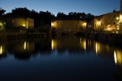 A corto di idee per il capodanno? Le terme ad accesso gratuito sono moltissime in Italia: una soluzione romantica e low cost!
