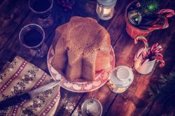 La ricetta del pandoro senza uova per chi soffre di intolleranze alimentari.