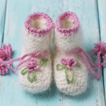Calzetti, pantofoline e scarpette per il tuo bebè: scegli come proteggere i piedini del tuo piccolo maratoneta.