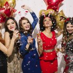 Sportive, eleganti o sofisticate? 5 proposte per un look natalizio impeccabile.