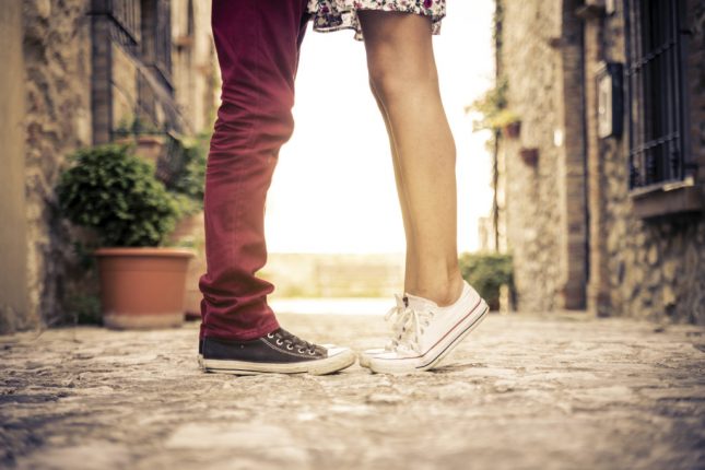 Perché innamorarsi di una donna in formato mignon? Ci sono almeno 10 buone ragioni..