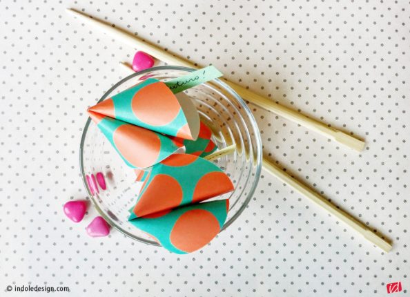 Biscotti della fortuna in carta. Il tutorial per creare messaggi personalizzati