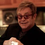 Elton John tra i superospiti di Sanremo 2016