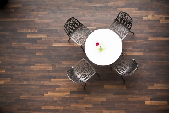 Istruzioni pratiche e veloci per pulire il parquet in assoluta sicurezza.